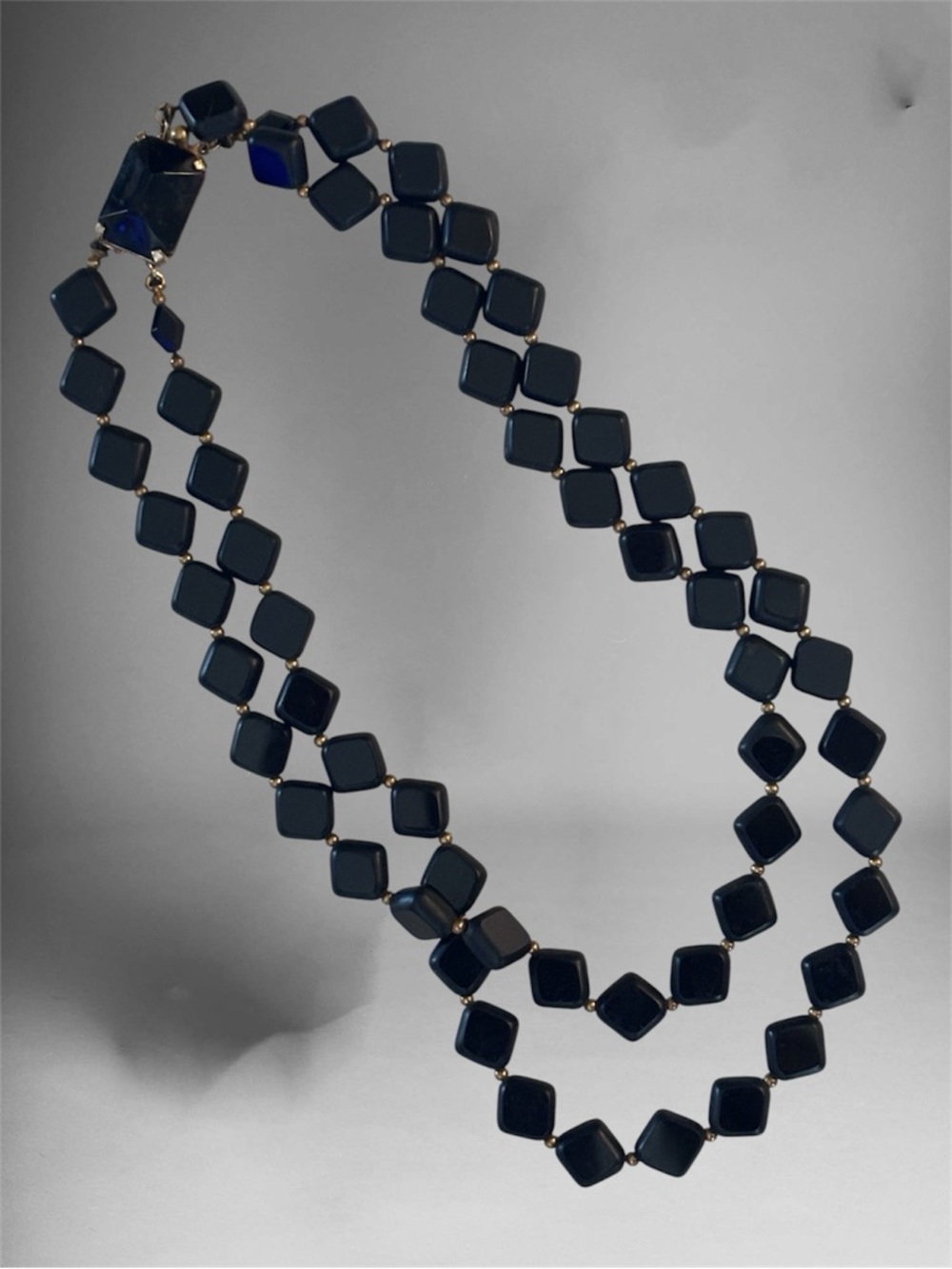 🌼VTG Castlecliff Double Strand Black Beaded Necklace - Picture 4 of 7